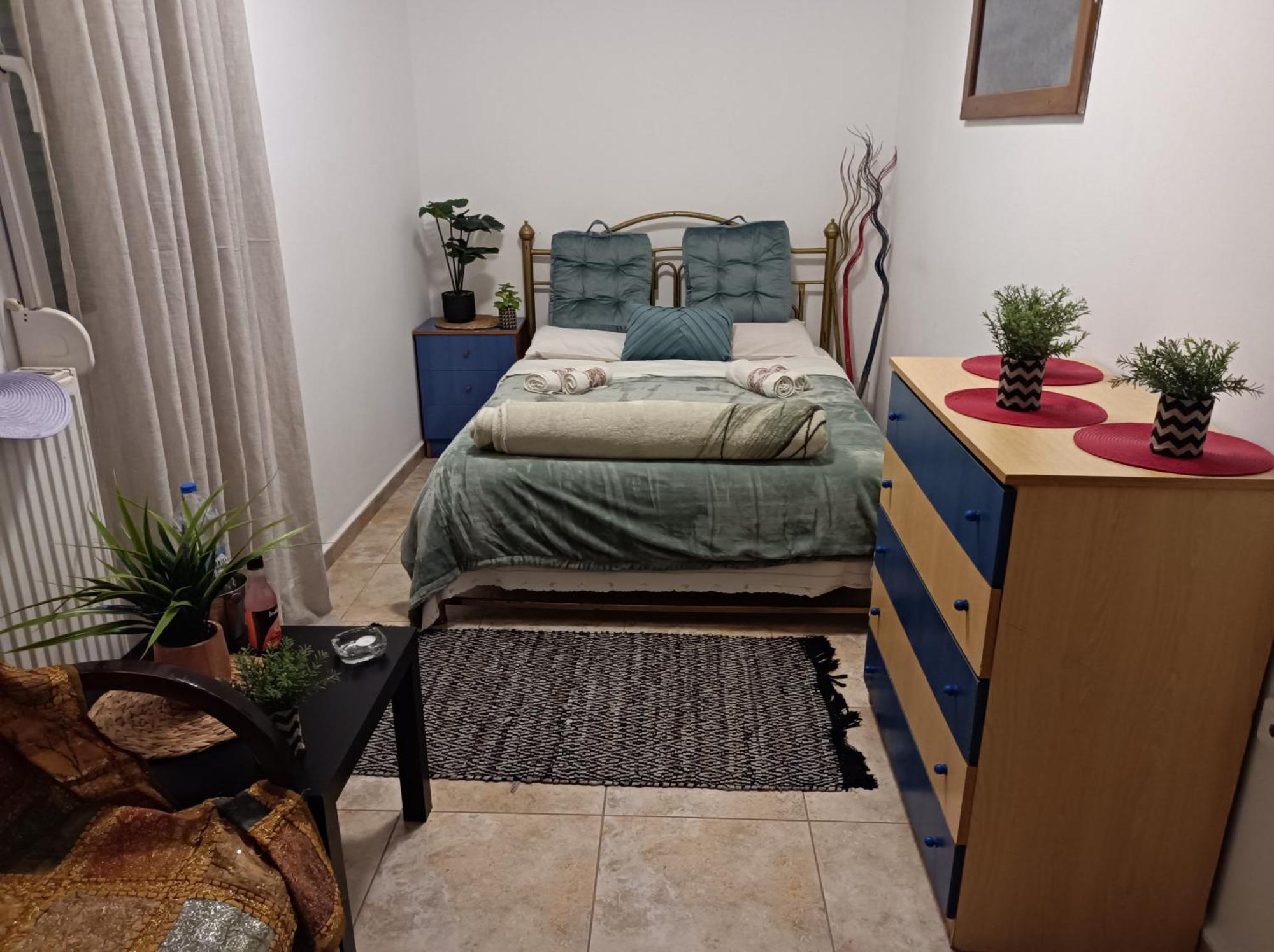 Blue Moon Accommodation Неа-Міханіона Екстер'єр фото